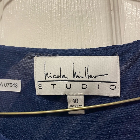 Womens / teen dresses for sale - Picture 9 of 9